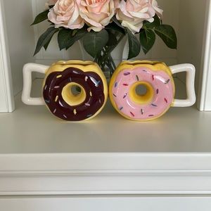 NWOT Pair of Donut Shaped Coffee Mugs